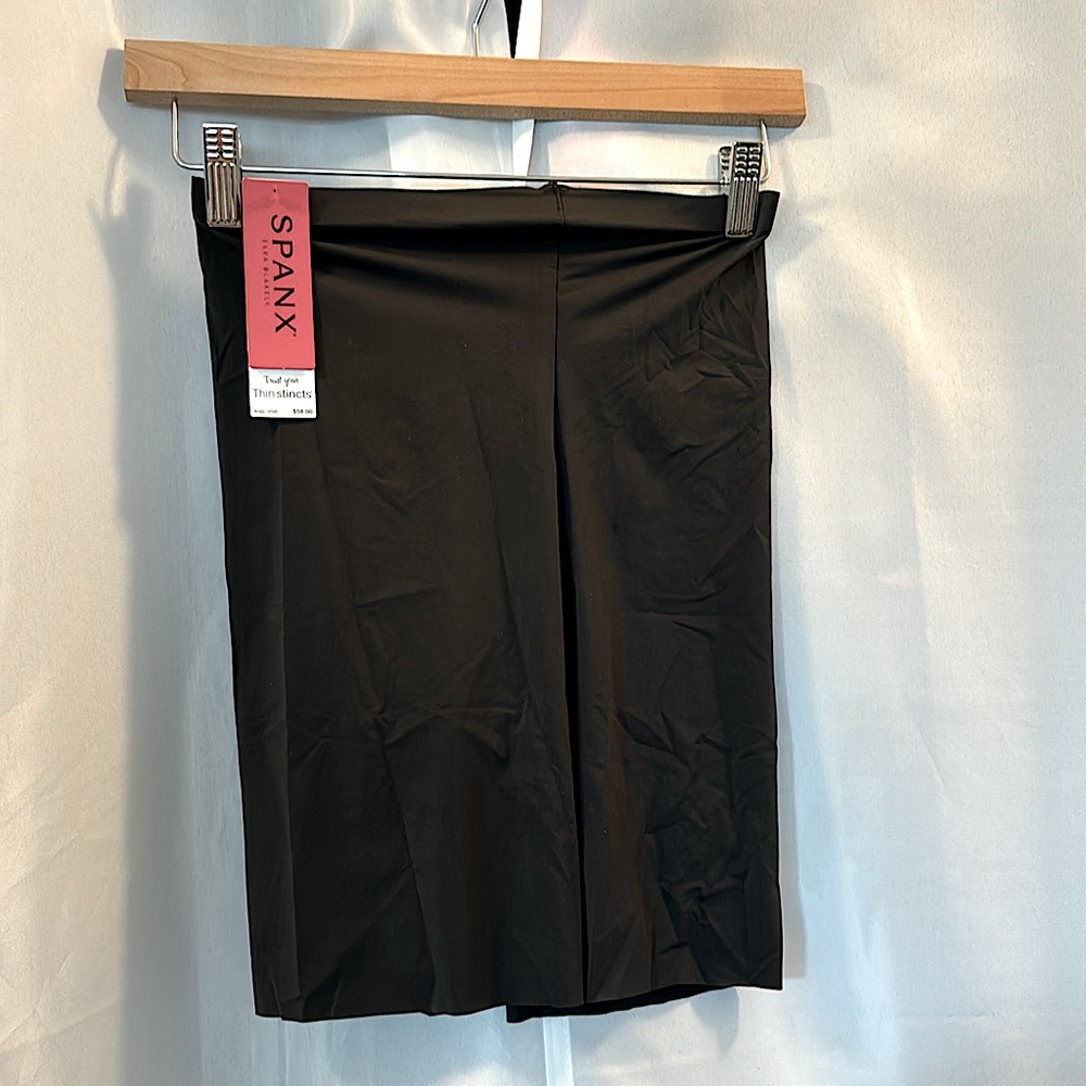 Spanx Thinstincts. Medium slimming.